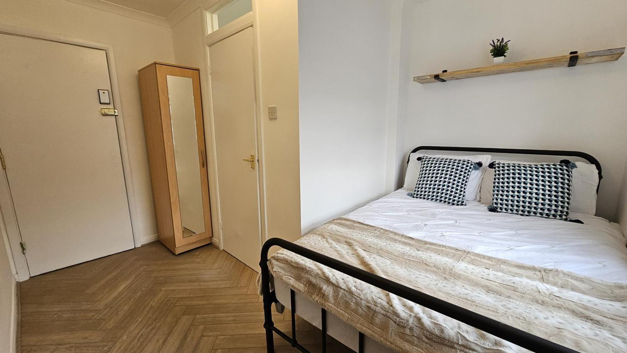 Newly Renovated & Ensuite Rooms! - Camberwell